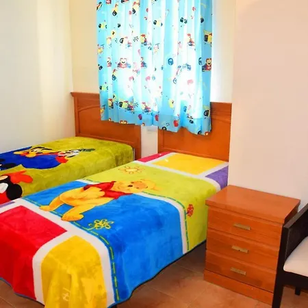 Luxurious Townhouse In Cristianos بيت للعطل