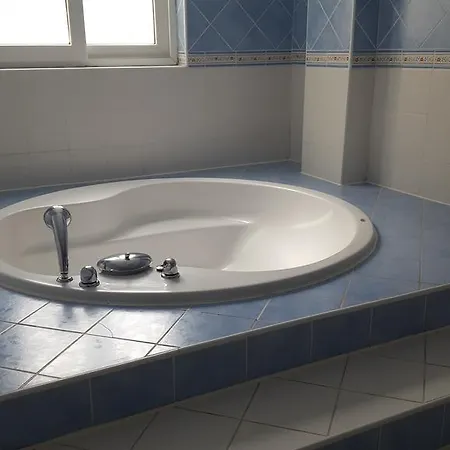 Luxurious Townhouse In Cristianos *