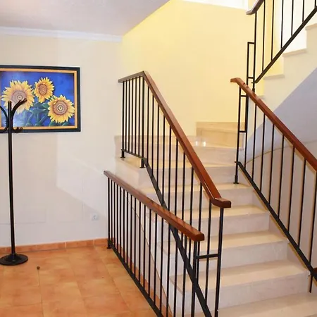 Luxurious Townhouse In Cristianos *